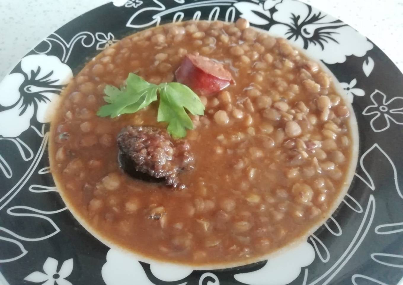 Lentejas con chorizo y morcilla