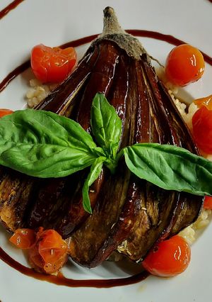 Foto principal de Ensalada de berenjenas asadas con tomates confitados