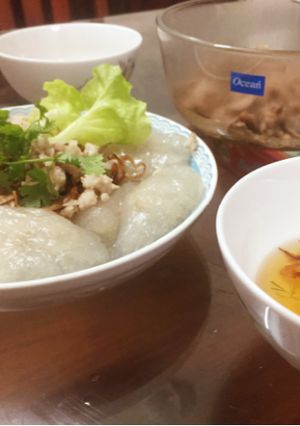 Hình của món Bánh bột lọc nhân thịt.