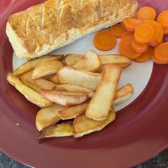 A picture of Chicken sausage rolls.