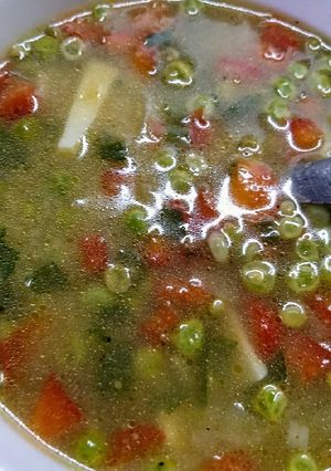 Una foto de Sopa de polenta con verduras