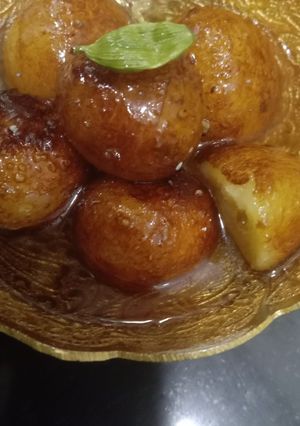 ગુલાબ જાંબુ(gulab jamun recipe in Gujarati) રેસીપી મુખ્ય ફોટો