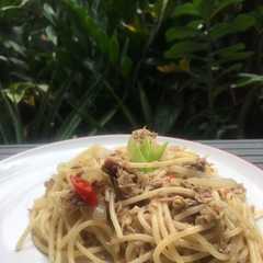 รูปของ Spaghetti Aglio Olio Tuna