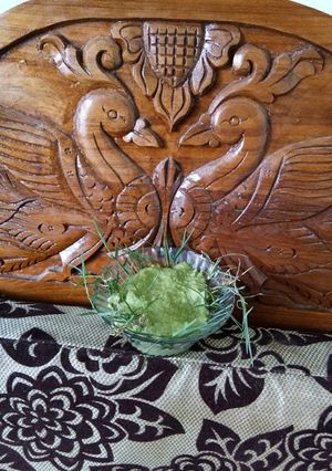 A picture of Durva grass chutney.