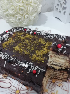 عکسی از دستور کیک یخچالی نرگس پز