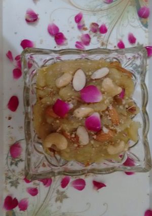 A picture of #Apple Halwa.