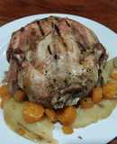 Pollo entero asado al carbón con papas y zanahoria