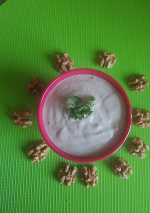 वाॅलनट चटणी (walnut chutney recipe in marathi) रेसिपी चे मुख्य फोटो
