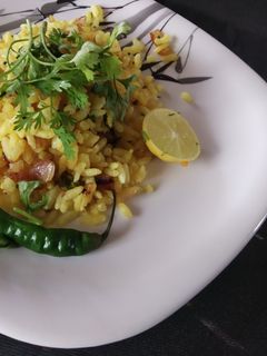 मुरमुरा का सुशीला (murmura ka sushila recipe in Hindi) रेसिपी मुख्य फोटो