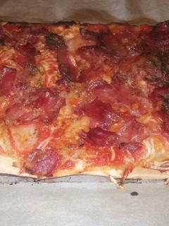 Una foto de Coca de jamón