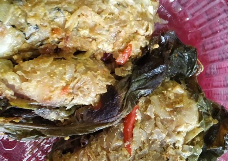 How to Prepare Quick Katla fish in gourd leaves