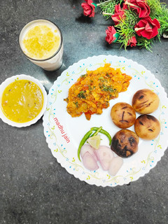 लिट्टी चोखा (Litti chokha recipe in Hindi) रेसिपी मुख्य फोटो