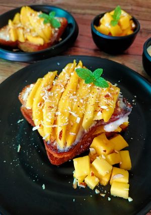 मैंगो मलाई टोस्ट Mango malai toast रेसिपी मुख्य फोटो