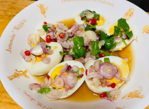 รูปของ ยำไข่ต้ม🥚