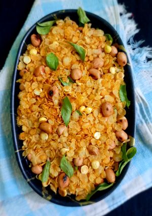 A picture of Jowar Poha Chivda Mixture (Zero Oil).