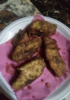 A picture of Fried fish.