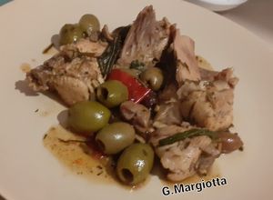 Foto di Coniglio con olive