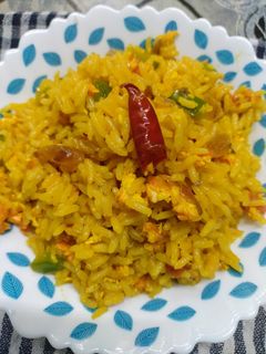 চটপট ভাত ভাজা(chotpot bhat bhaja recipe in Bengali) রেসিপির প্রধান ছবি
