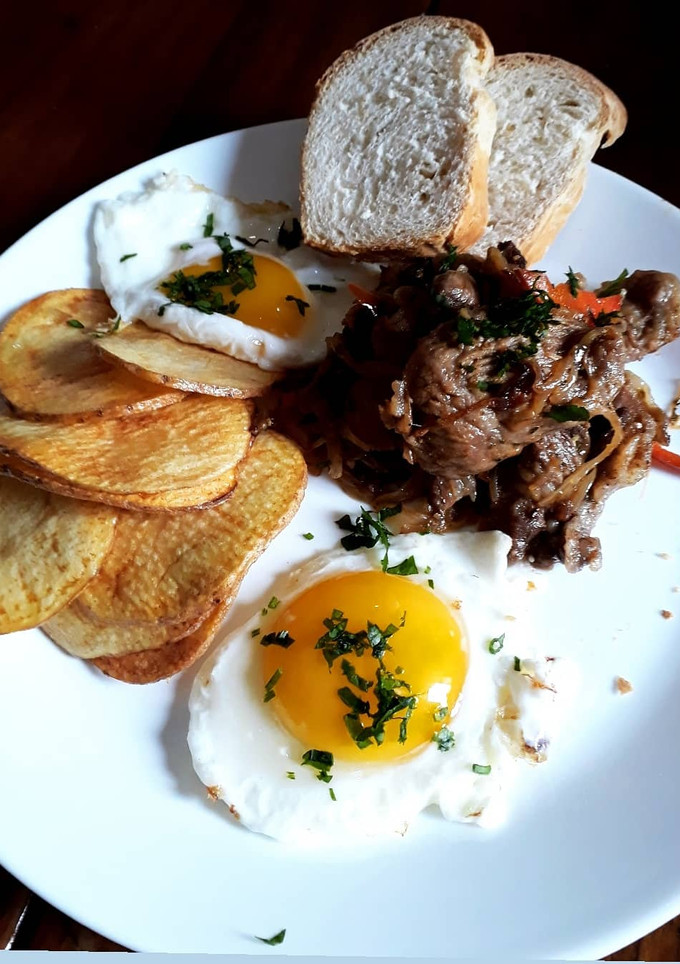 Una foto de Chorrillana de carne