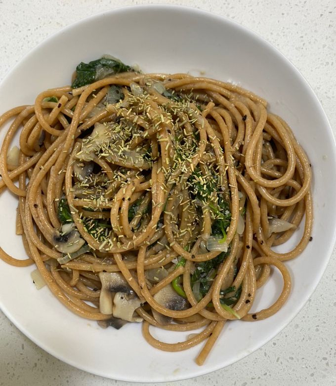 Pasta Gandum Aglio Olio