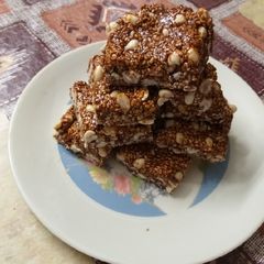 A picture of Peanut Sesame Chikki.