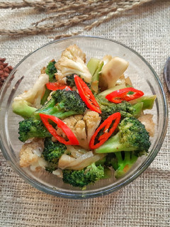 Foto resep Tumis Brokoli Kembang Kol