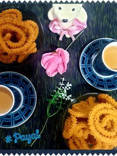 चकली(chakli recipe in hindi) रेसिपी मुख्य फोटो