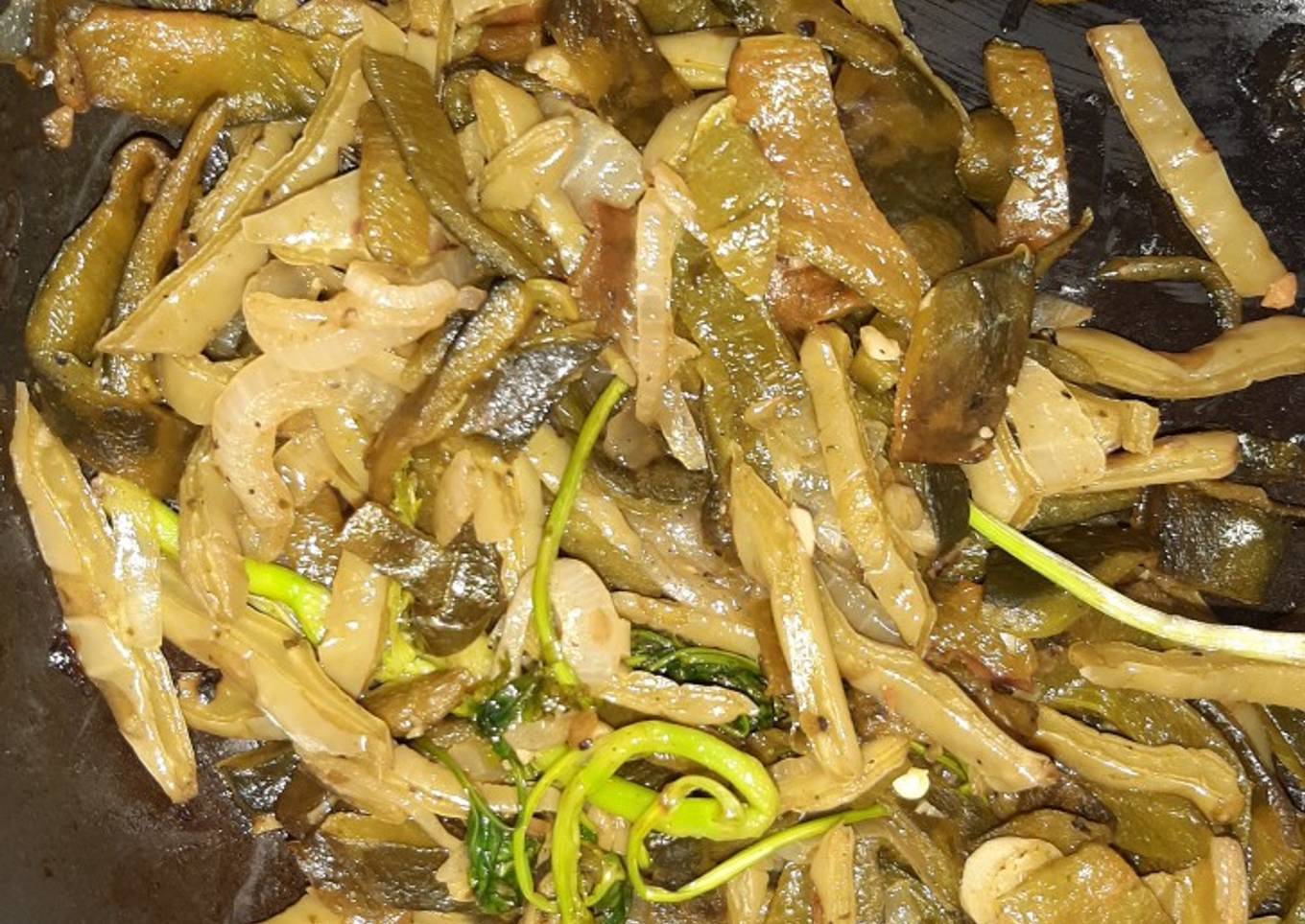 Guiso de nopales con rajas 😋