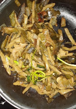 Una foto de Guiso de nopales con rajas 😋