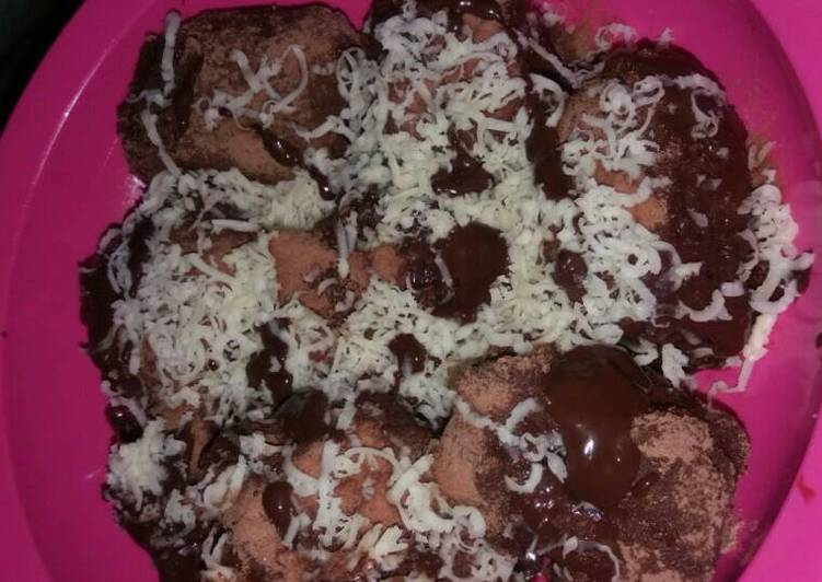 Banana Nugget toping coklat keju milo