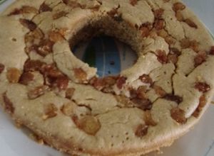 Foto de Bolo de banana com aveia e uvas passas,sem açúcar!