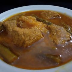 A picture of Bhindi Gosht.