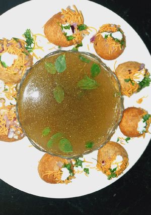 A picture of Instant pani puri.