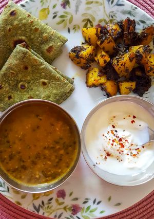 A picture of Spicy green chapati.