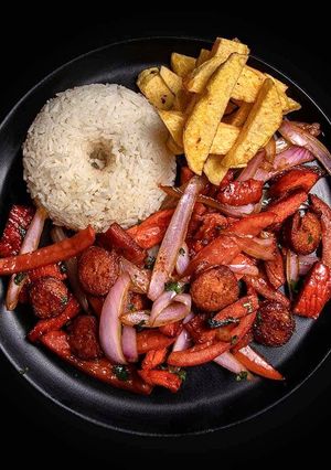 Una foto de Saltado Amazónico