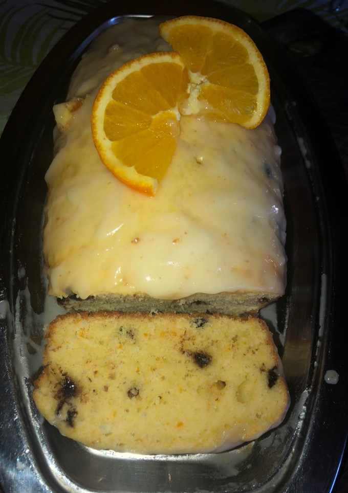 Una foto de Súper budín de naranja y chispas de chocolate😋