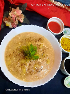 A picture of Chicken macroni soup.