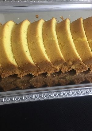 A picture of Lemon tea cake.