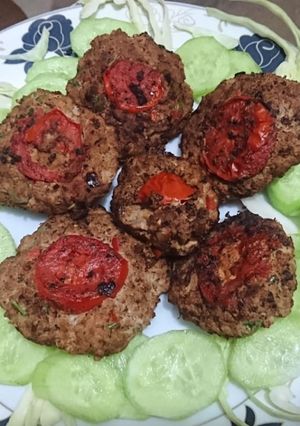 A picture of Peshawari Chapli kabab.
