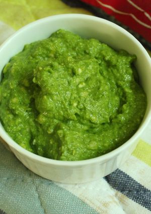 A picture of Basil and Mint Pesto.