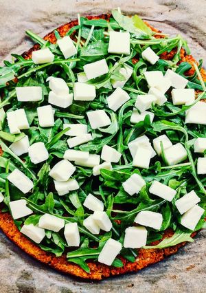 Foto di Carrot pizza con rucola e primosale