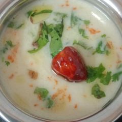 A picture of Hing wali white Kadhi.
