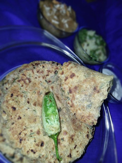 રાજગરા ના પરાઠા (Rajgira Paratha Recipe In Gujarati) રેસીપી મુખ્ય ફોટો