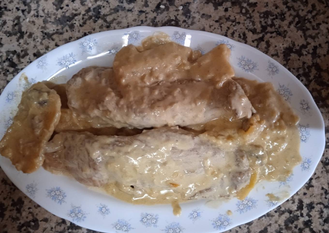 Solomillo de Cerdo con Champiñones en Salsa Roquefort