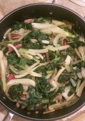 A picture of Rainbow swiss chard & fennel sidedish.