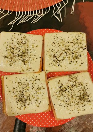 Una foto de Pizzitas con Pan de Molde