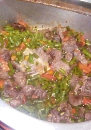 A picture of Rice Beaf & vegetables.