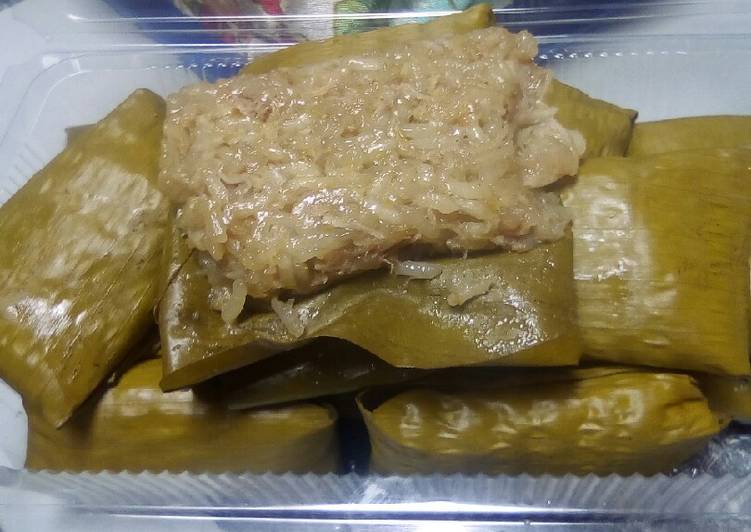 Bagaimana Menyiapkan Lapek ketan pisang yang Enak