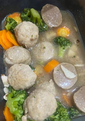 Foto resep Brokoli wortel bakso