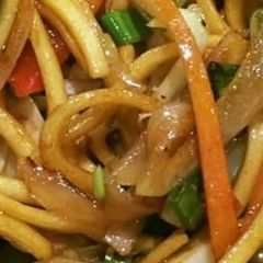 A picture of Veggie Hakka Noodles.